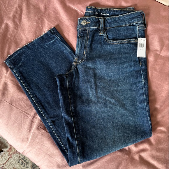 NWT Low-Rise OG Loose Cut-Off Jeans - 6 Petite - Picture 9 of 12